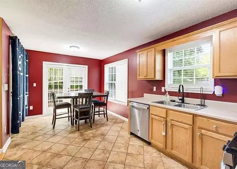 Kitchen - 415 Willow Ln, Temple, GA 30179 photo 3 of 4