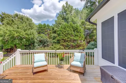 Exterior - 1131 Overlook Ln, Monroe, GA 30656 photo 3 of 11