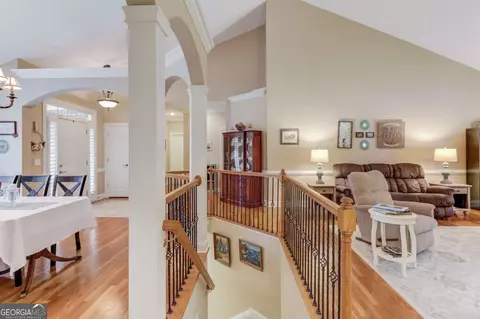 Entry Way - 1131 Overlook Ln, Monroe, GA 30656 photo 3 of 4