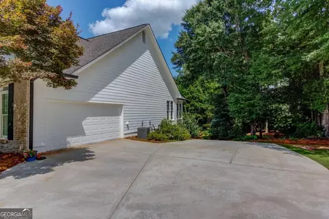 Exterior - 1131 Overlook Ln, Monroe, GA 30656 photo 11 of 11