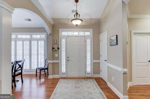 Entry Way - 1131 Overlook Ln, Monroe, GA 30656 photo 2 of 4