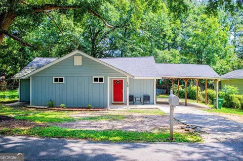 110 N Garrett St, Carrollton, GA 30117