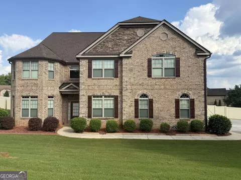 105 Way Point Dr, Stockbridge, GA 30281