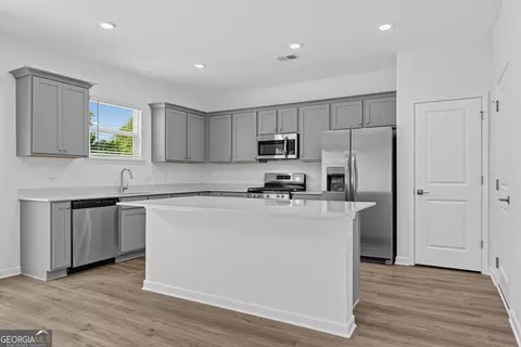 Kitchen - 27 Shoal Ct, Winder, GA 30680 photo 1 of 3