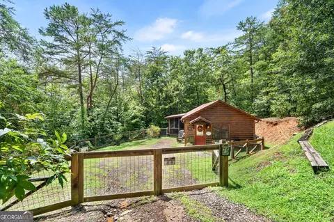 Exterior - 75 Woodridge Trl, Murphy, NC 28906 photo 9 of 10