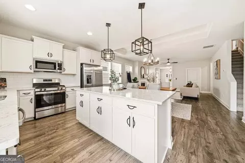 Kitchen - 167 Mountain Blvd, Jasper, GA 30143 photo 1 of 3