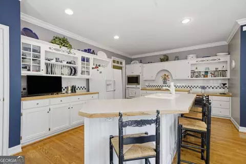 Kitchen - 170 Dunning Keep, Covington, GA 30016 photo 2 of 7