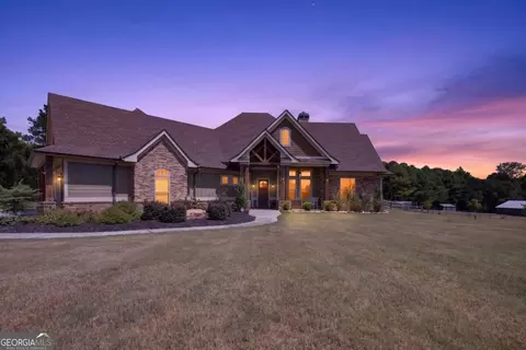 649 Clover Dr, Social Circle, GA 30025