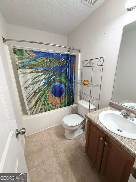 Bath - 334 Evans Rd, Milner, GA 30257 photo 1 of 3
