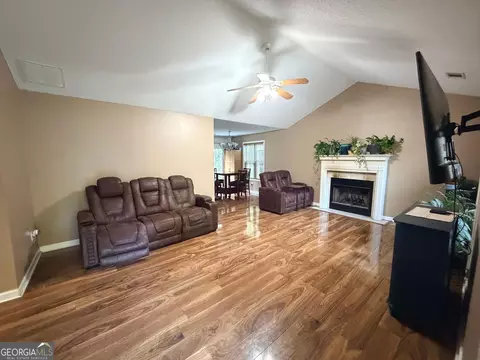 Living - 334 Evans Rd, Milner, GA 30257 photo 1 of 2