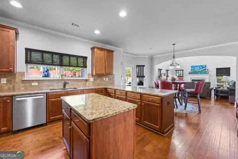 Kitchen - 1180 Chapel Estates Way, Dacula, GA 30019 photo 2 of 2