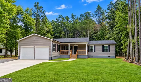 436 Canyon Rd, Woodbury, GA 30293