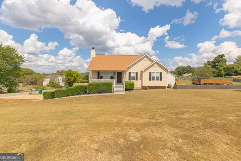 2 Court Xing, Adairsville, GA 30103