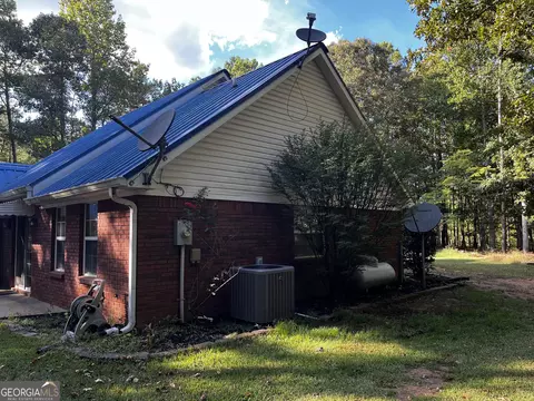 Exterior - 1034 County Road 520, Five Points, AL 36855 photo 3 of 10