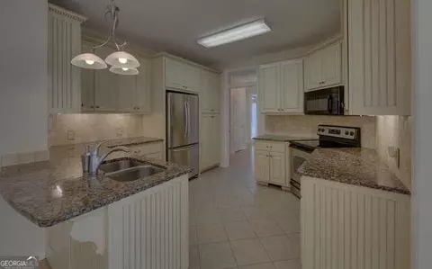 55 Shenandoah Dr, Toccoa, GA 30577 photo 3