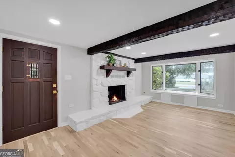 Living - 921 Highway 72 E, Comer, GA 30629 photo 10 of 10