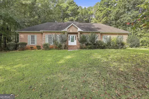 Exterior - 255 Weeping Willow Way, Tyrone, GA 30290 photo 6 of 6