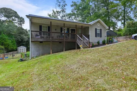 Exterior - 36 Waterview Dr, Lagrange, GA 30240 photo 2 of 11