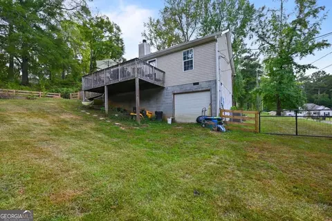 Exterior - 36 Waterview Dr, Lagrange, GA 30240 photo 9 of 11