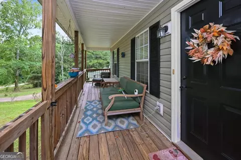 Exterior - 36 Waterview Dr, Lagrange, GA 30240 photo 3 of 11