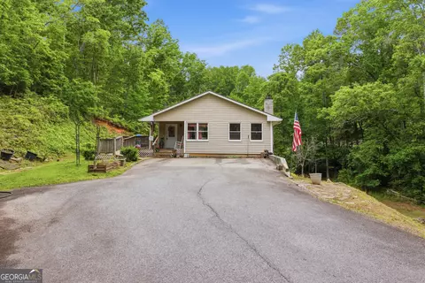 Exterior - 169 N Pinecrest Rd, Toccoa, GA 30577 photo 11 of 16