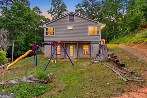 Exterior - 169 N Pinecrest Rd, Toccoa, GA 30577 photo 5 of 16