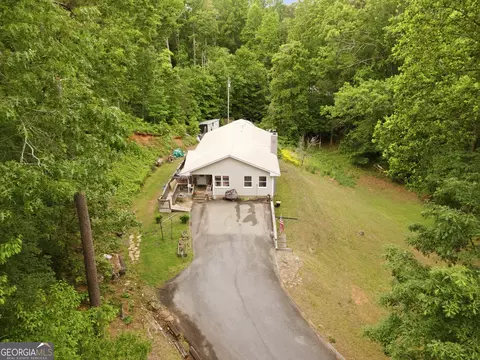 Exterior - 169 N Pinecrest Rd, Toccoa, GA 30577 photo 8 of 16