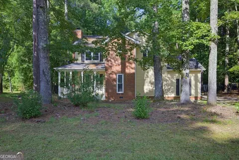 210 Groveland Dr, Peachtree City, GA 30269
