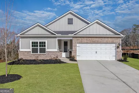 29 Bluegill Dr, Jefferson, GA 30549