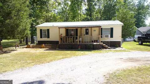 Exterior - 4030 Oak Dr, Cedar Bluff, AL 35959 photo 2 of 9