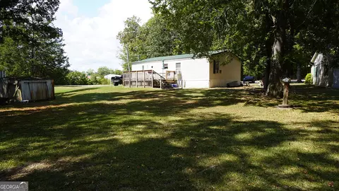 Exterior - 4030 Oak Dr, Cedar Bluff, AL 35959 photo 7 of 9