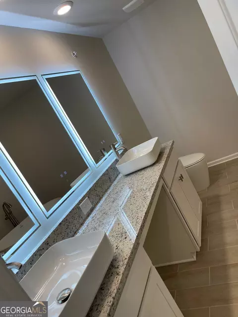 Bath - 11516 Kimberly Way, Hampton, GA 30228 photo 4 of 7
