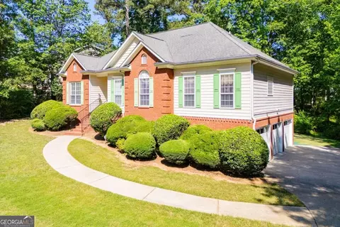 1294 Windsor Glen Dr, Douglasville, GA 30134