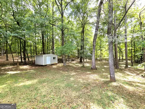 Exterior - 104 Cedar Creek Ct, Lagrange, GA 30240 photo 4 of 5