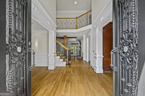 Entry Way - 5545 Stoneleigh Dr, Suwanee, GA 30024 photo 1 of 5