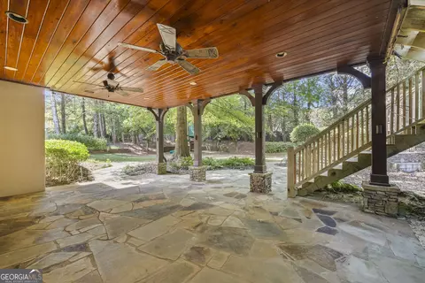 Exterior - 5545 Stoneleigh Dr, Suwanee, GA 30024 photo 7 of 9