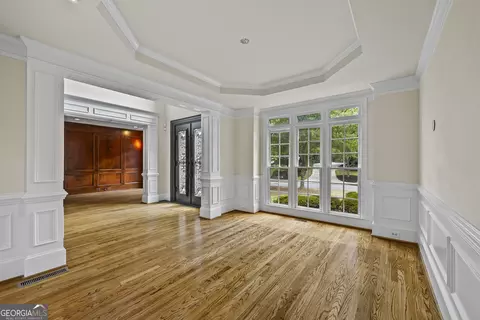Living - 5545 Stoneleigh Dr, Suwanee, GA 30024 photo 1 of 6