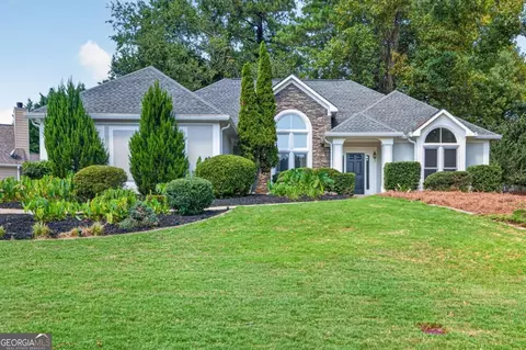 290 Deer Cliff Cv, Lawrenceville, GA 30043