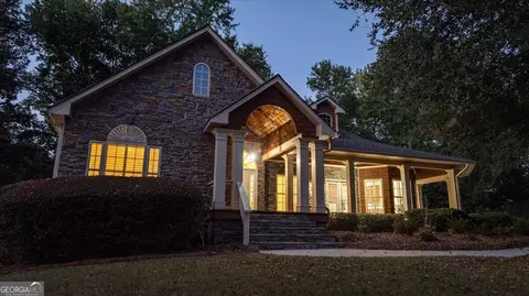 Exterior - 1805 Stephens Ct, Monroe, GA 30656 photo 18 of 32