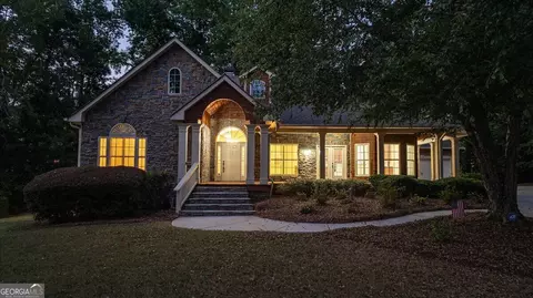 Exterior - 1805 Stephens Ct, Monroe, GA 30656 photo 15 of 32