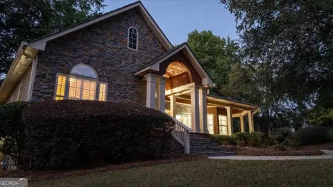 Exterior - 1805 Stephens Ct, Monroe, GA 30656 photo 17 of 32