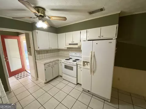 215 Hillside Dr, Dublin, GA 31021 photo 8