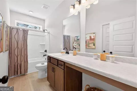 Bath - 115 Shire Loop, Calhoun, GA 30701 photo 1 of 1