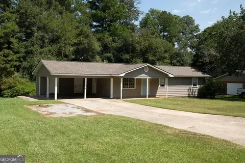 20 Woodland Dr, Carrollton, GA 30117