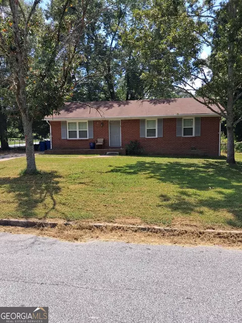 2840 Carriage Ln, College Park, GA 30349
