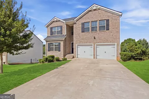 Exterior - 399 Toronto Cir, Hampton, GA 30228 photo 2 of 5