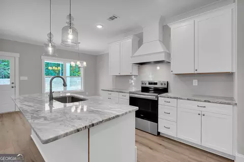 Kitchen - 1863 Hoods Mill Rd, Commerce, GA 30529 photo 1 of 1