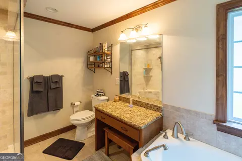 Bath - 130 Colby Cir, Dublin, GA 31021 photo 6 of 8