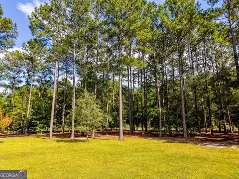 Exterior - 130 Colby Cir, Dublin, GA 31021 photo 4 of 16