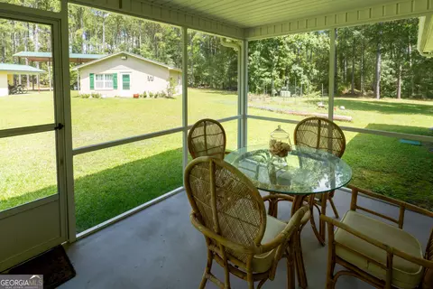 Exterior - 130 Colby Cir, Dublin, GA 31021 photo 11 of 16